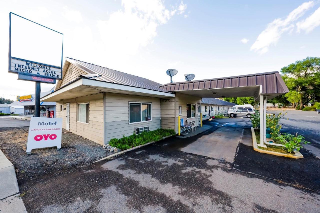 Oyo Riverside Inn John Day Or Esterno foto