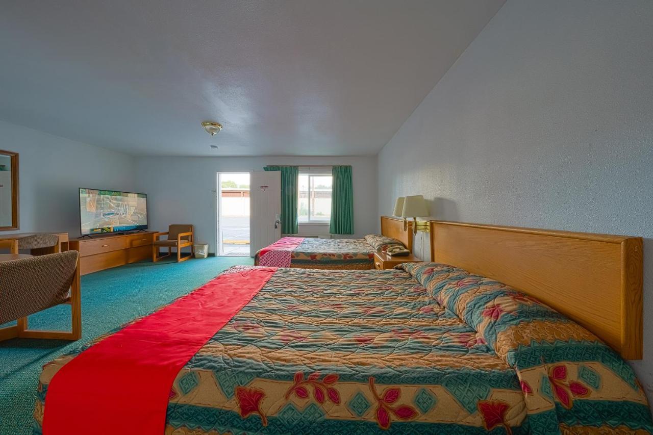 Oyo Riverside Inn John Day Or Esterno foto