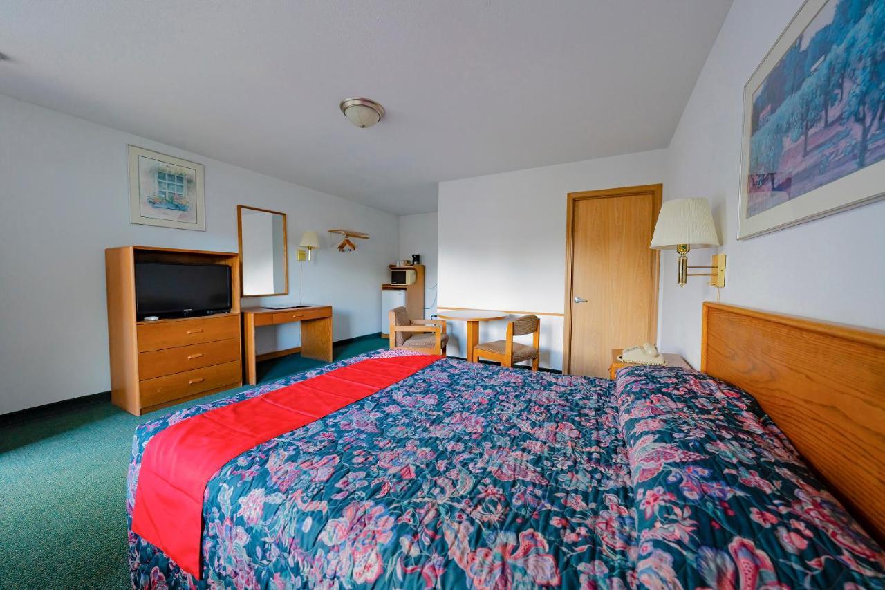 Oyo Riverside Inn John Day Or Esterno foto