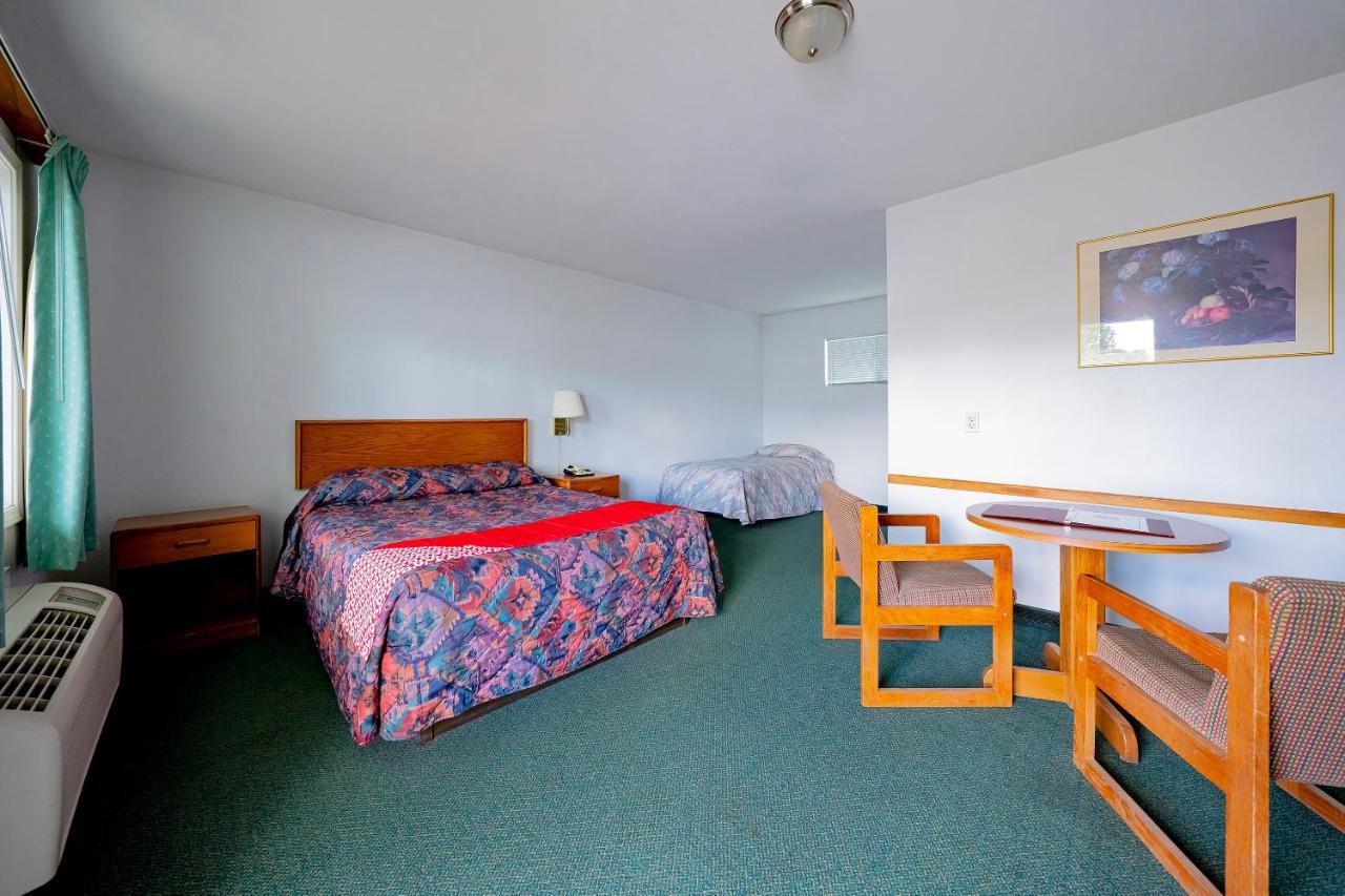 Oyo Riverside Inn John Day Or Esterno foto